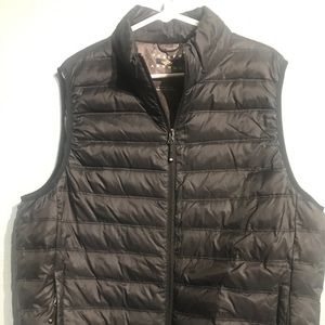 Joseph Abboud Down Vest- black, size large